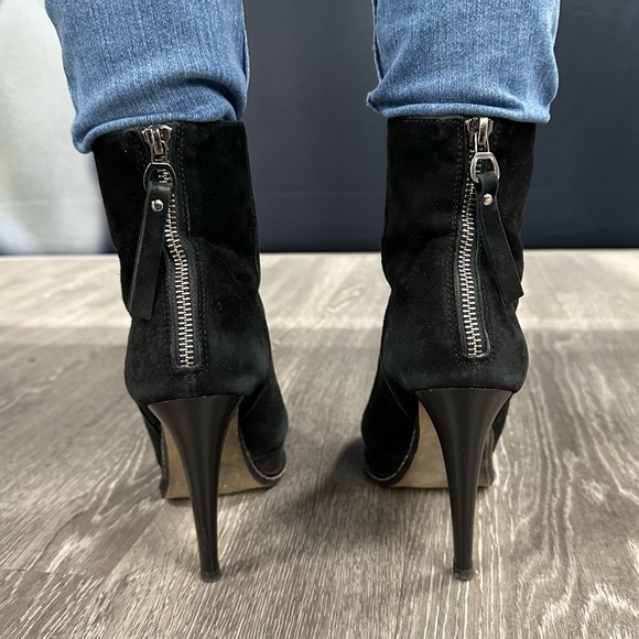 BLACK SUEDE BOOTIES 🔥 - Picture 3 of 12